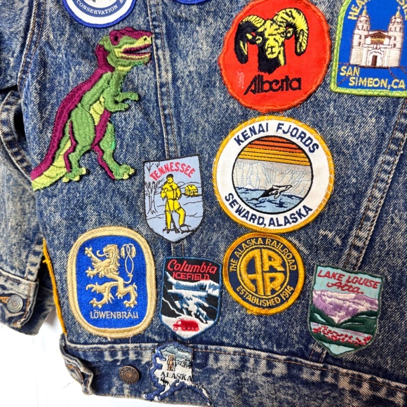 Vintage Boys Jean Denim Jacket with Patches, Levi's. Size Small - Picture 3 of 14